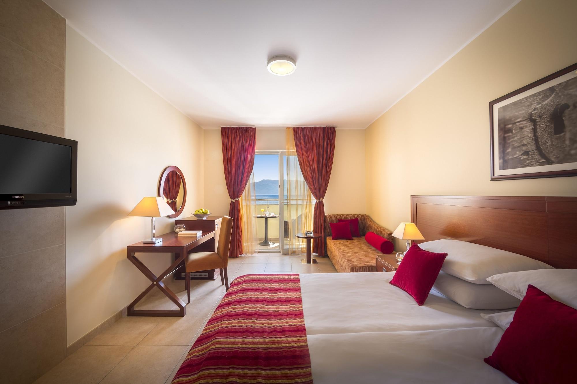 Valamar Villa Adria Башка Экстерьер фото