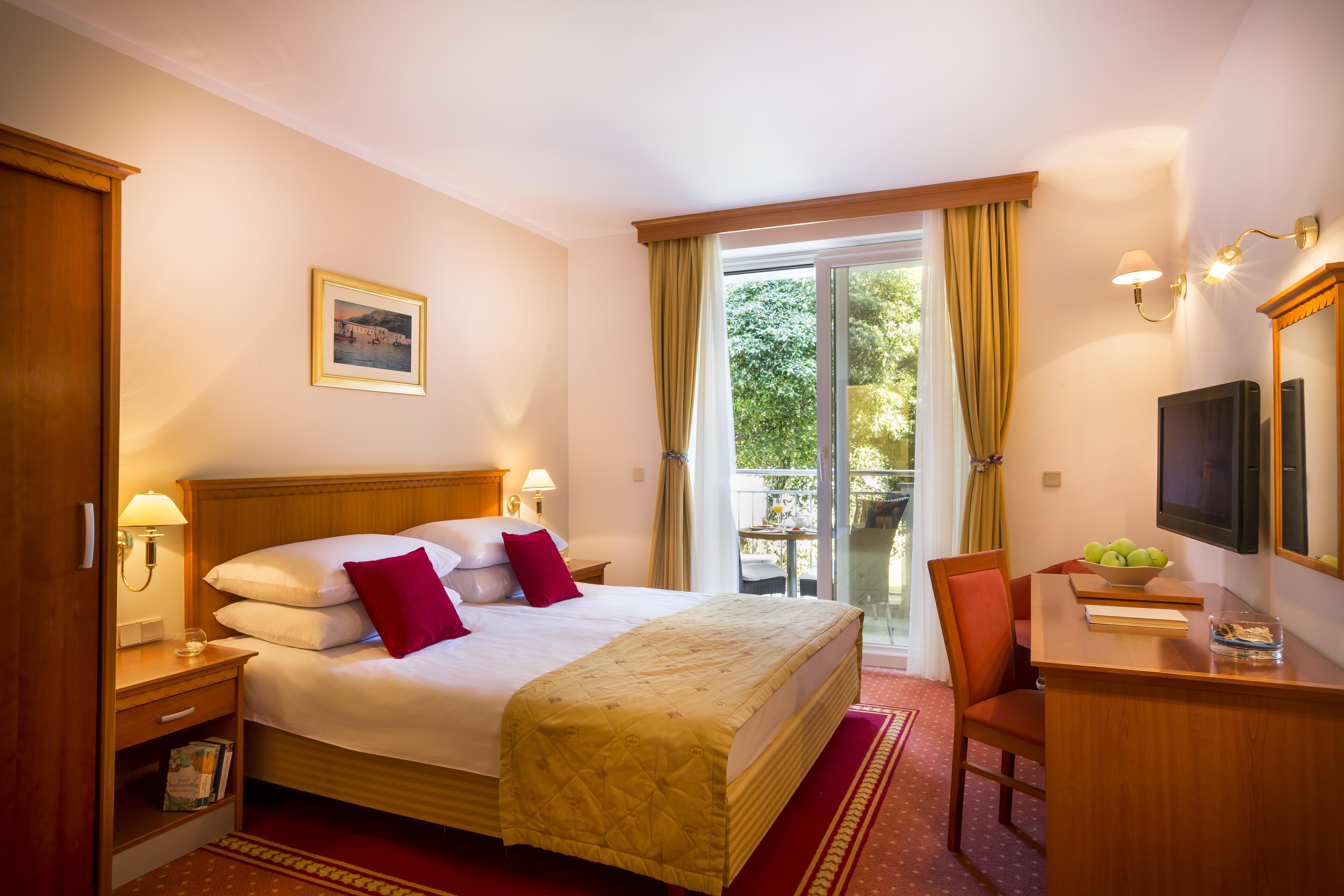 Valamar Villa Adria Башка Экстерьер фото