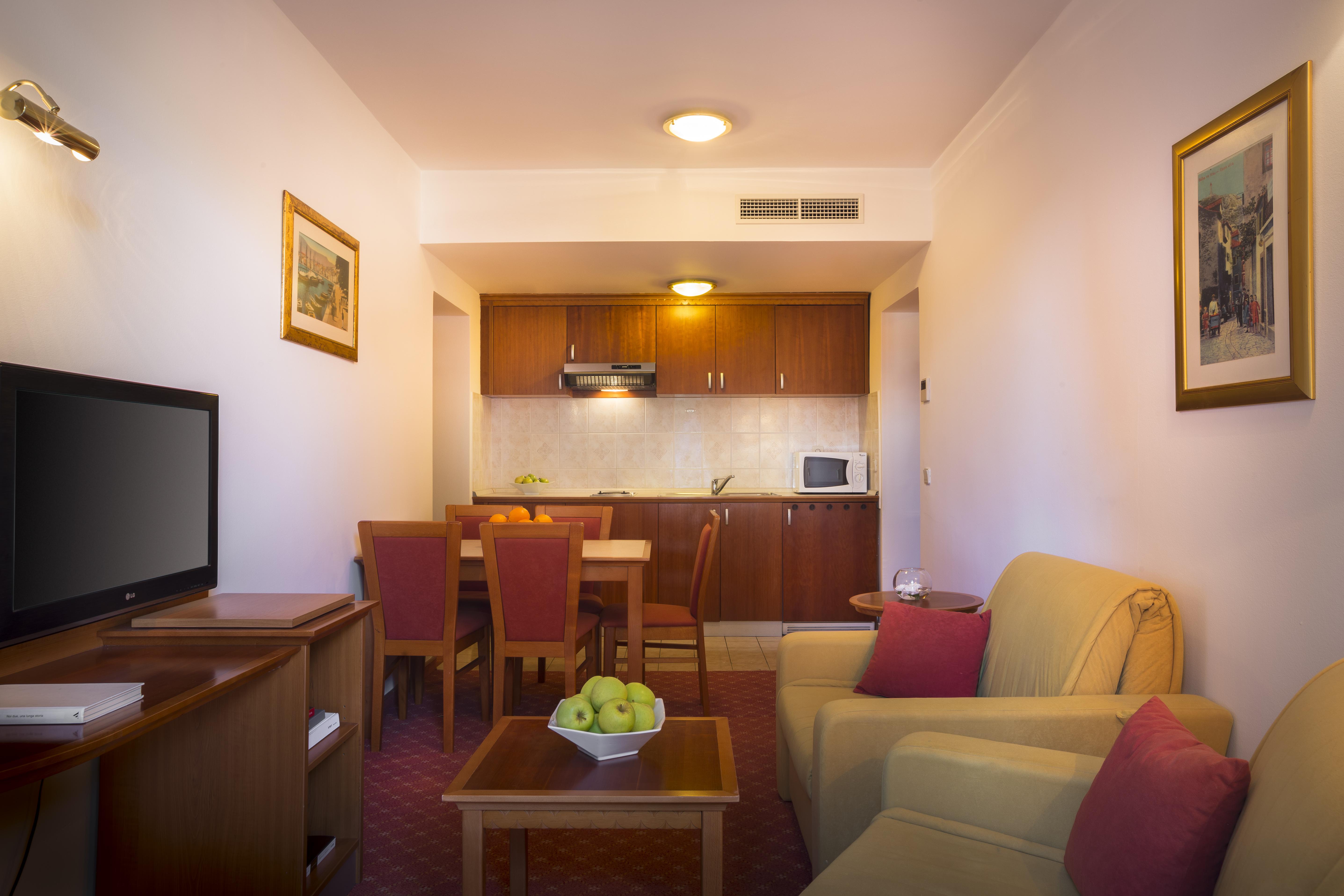 Valamar Villa Adria Башка Экстерьер фото